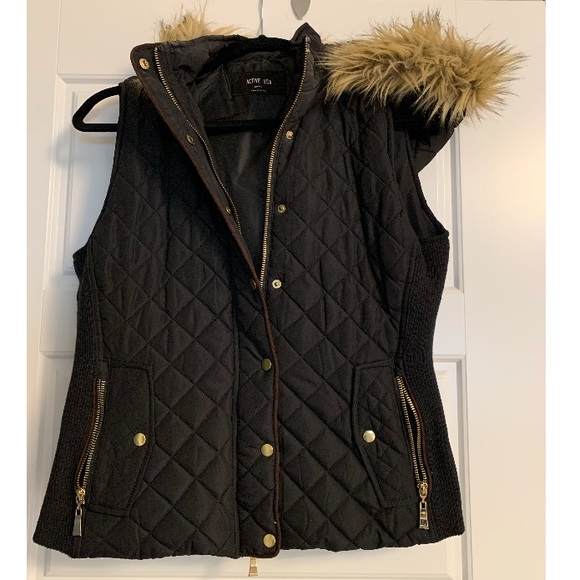 ACTIVE USA black quilted vest - Picture 1 of 1